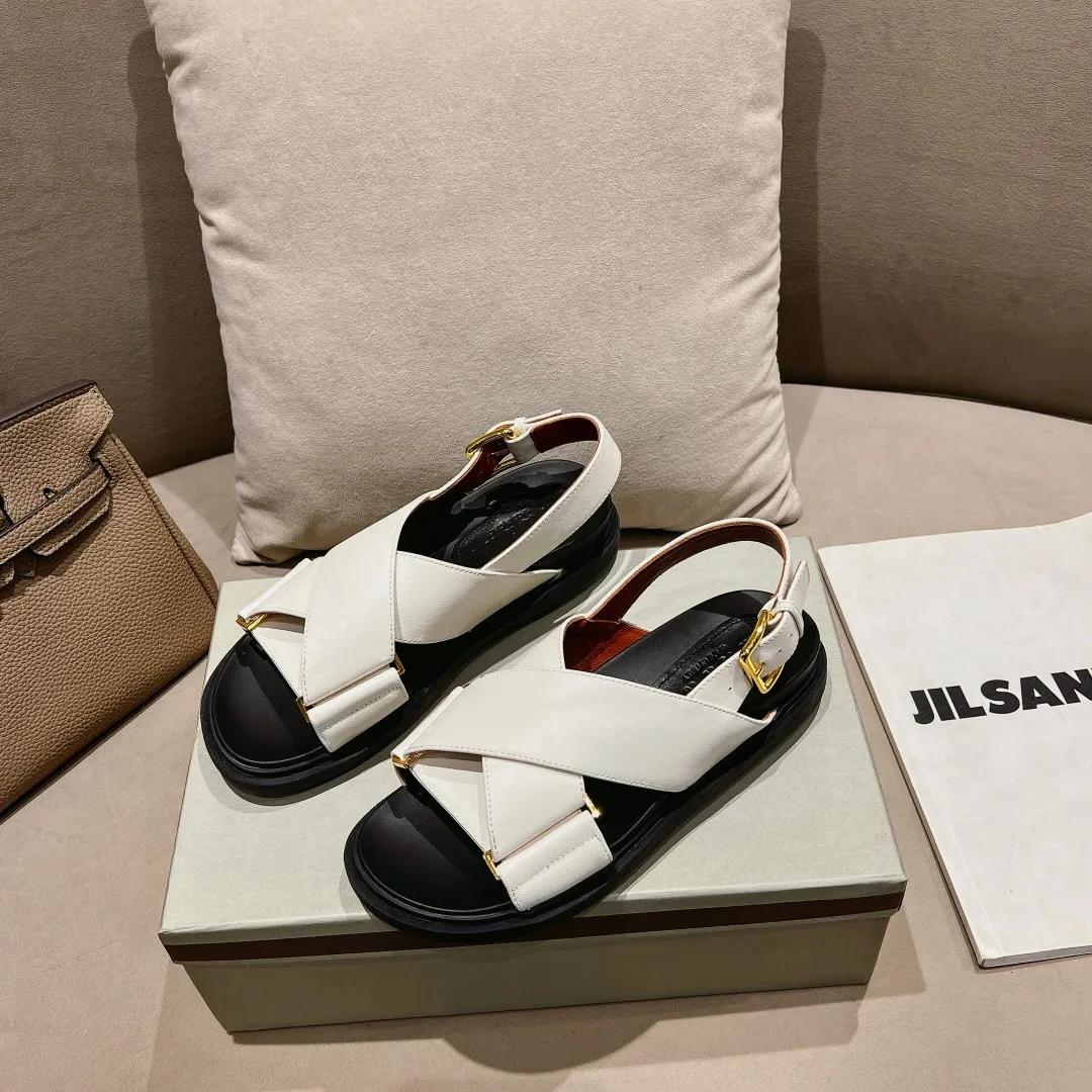 👟👟Ex-factory price 440👟👟 Marni Mani, popular online celebrity style, Taobao, popular single style in physical stores! Thick-soled, elevated classic cross-strap, color-blocked flat-soled cowhide open-toe European and American style women's sandals. Fabric: Cowhide Lining: Sheepskin Outsole: Rubber Button: Gold Size: 35-40